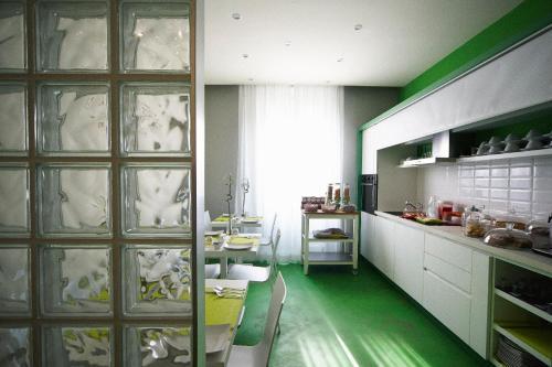 Alojamento de Acomodação e Pequeno-almoço Navigliotel 19 - & 2*