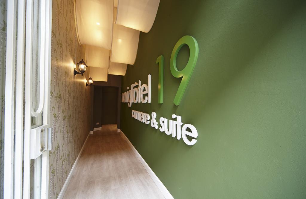 Alojamento de Acomodação e Pequeno-almoço Navigliotel 19 - & 2*