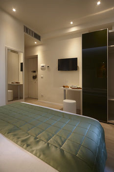 Alojamento de Acomodação e Pequeno-almoço Navigliotel 19 - &